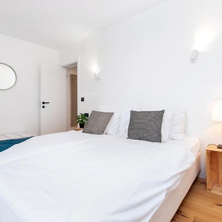 Modern And Cozy Apartments Salt & Pepper In Heart Of روفينج المظهر الخارجي الصورة