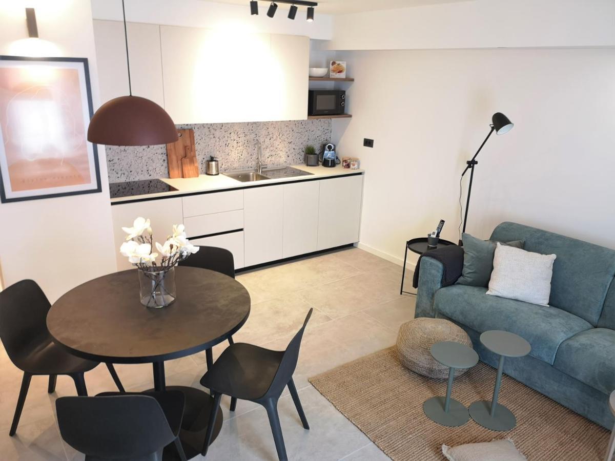Modern And Cozy Apartments Salt & Pepper In Heart Of روفينج المظهر الخارجي الصورة
