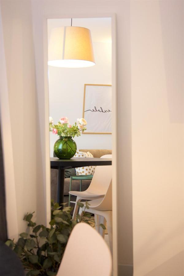 Modern And Cozy Apartments Salt & Pepper In Heart Of روفينج المظهر الخارجي الصورة