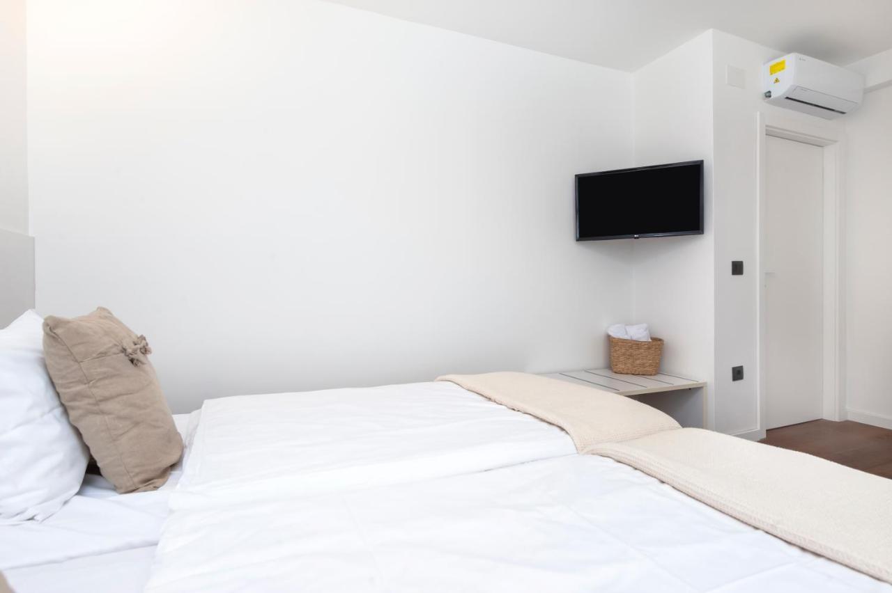Modern And Cozy Apartments Salt & Pepper In Heart Of روفينج المظهر الخارجي الصورة