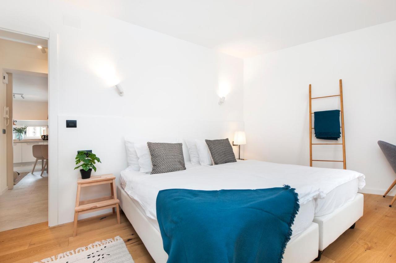 Modern And Cozy Apartments Salt & Pepper In Heart Of روفينج المظهر الخارجي الصورة