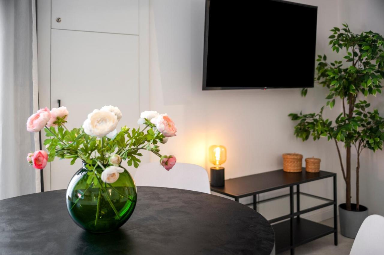 Modern And Cozy Apartments Salt & Pepper In Heart Of روفينج المظهر الخارجي الصورة